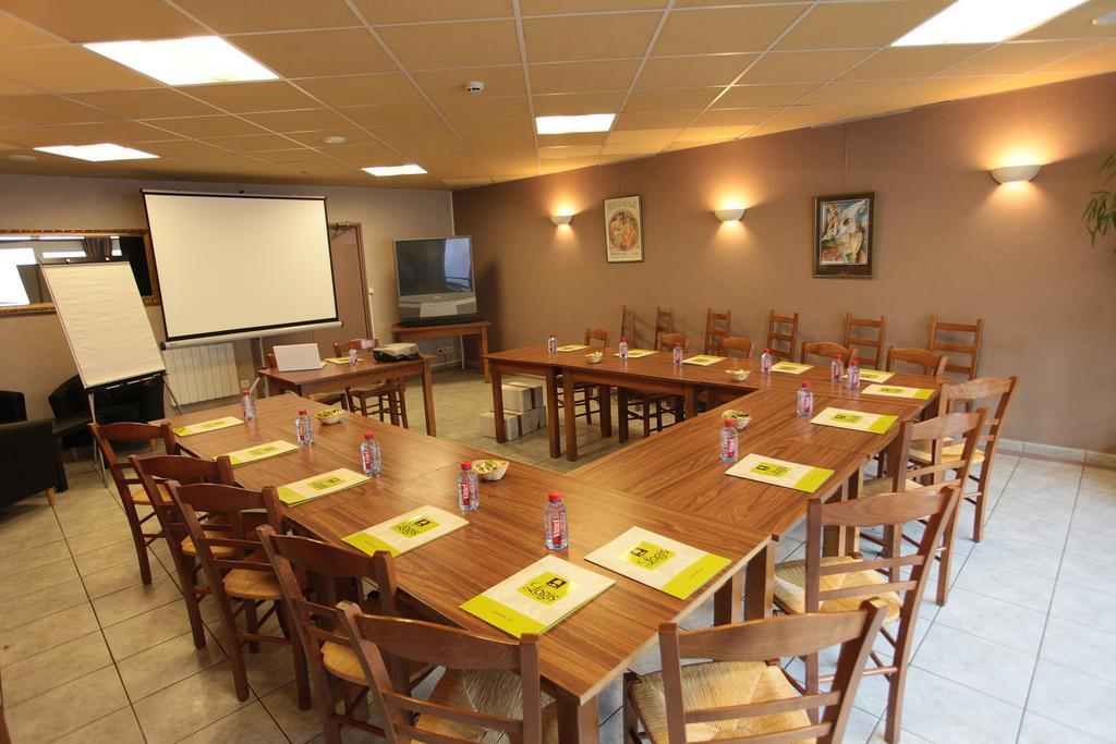 Hotel Logis Bagatelle - 51530 Dizy Esterno foto